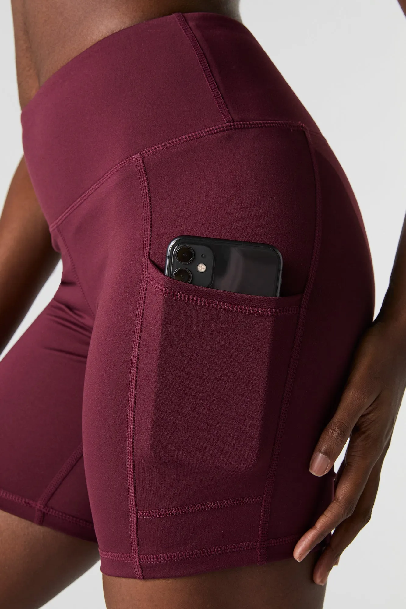 Active Side Pocket Short