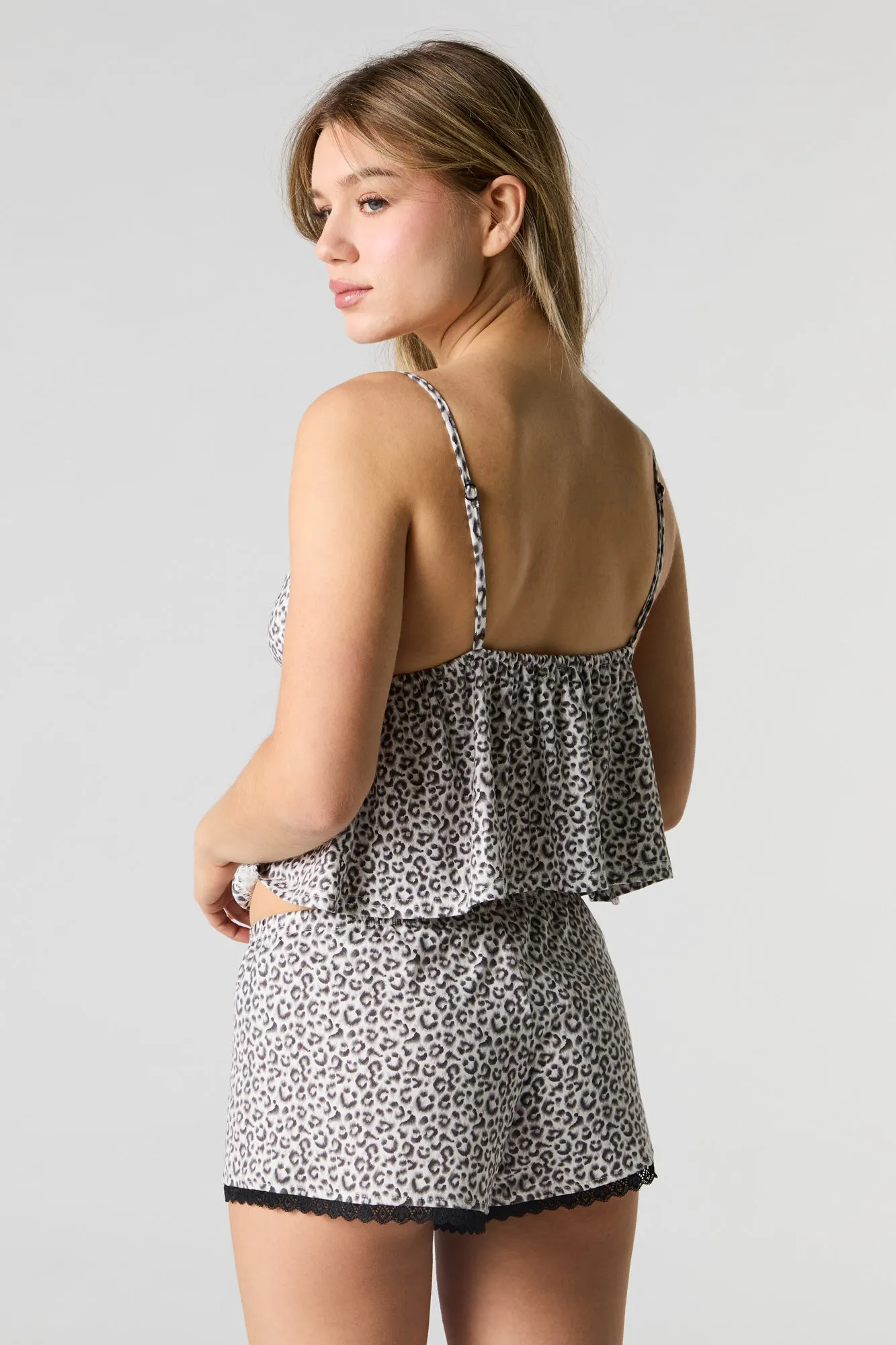 Ensemble-pyjama deux pièces camisole nuisette à bordure en dentelle et short