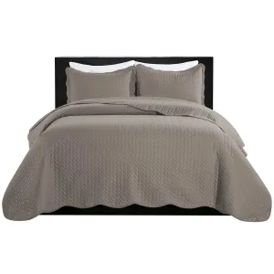 IR Imperial Rooms 3-Piece King Size Quilt Soft Bedspread Set Reversible with 2 Shams, Beige - Machine Washable