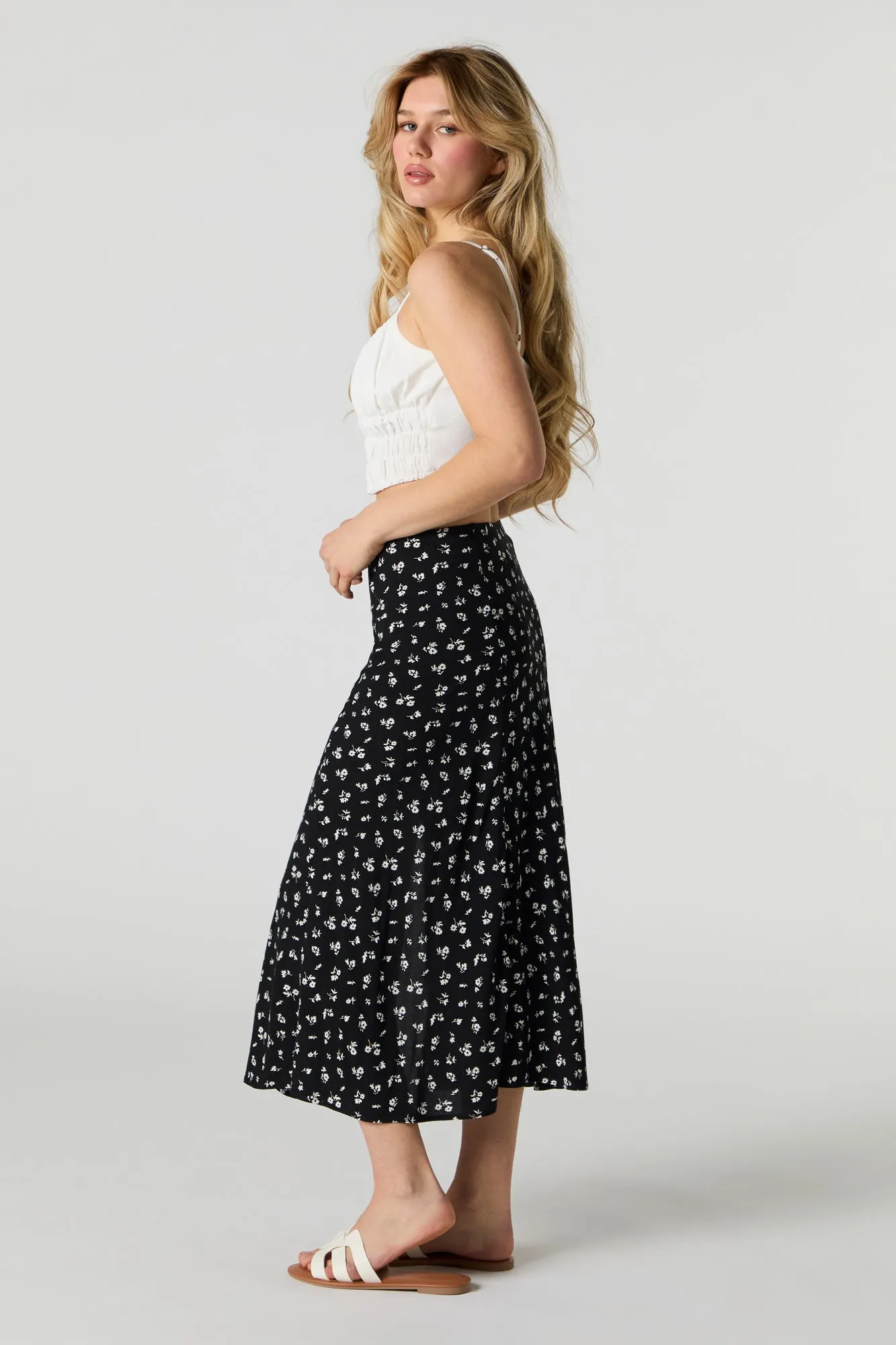 Jupe midi fleurie avec fente