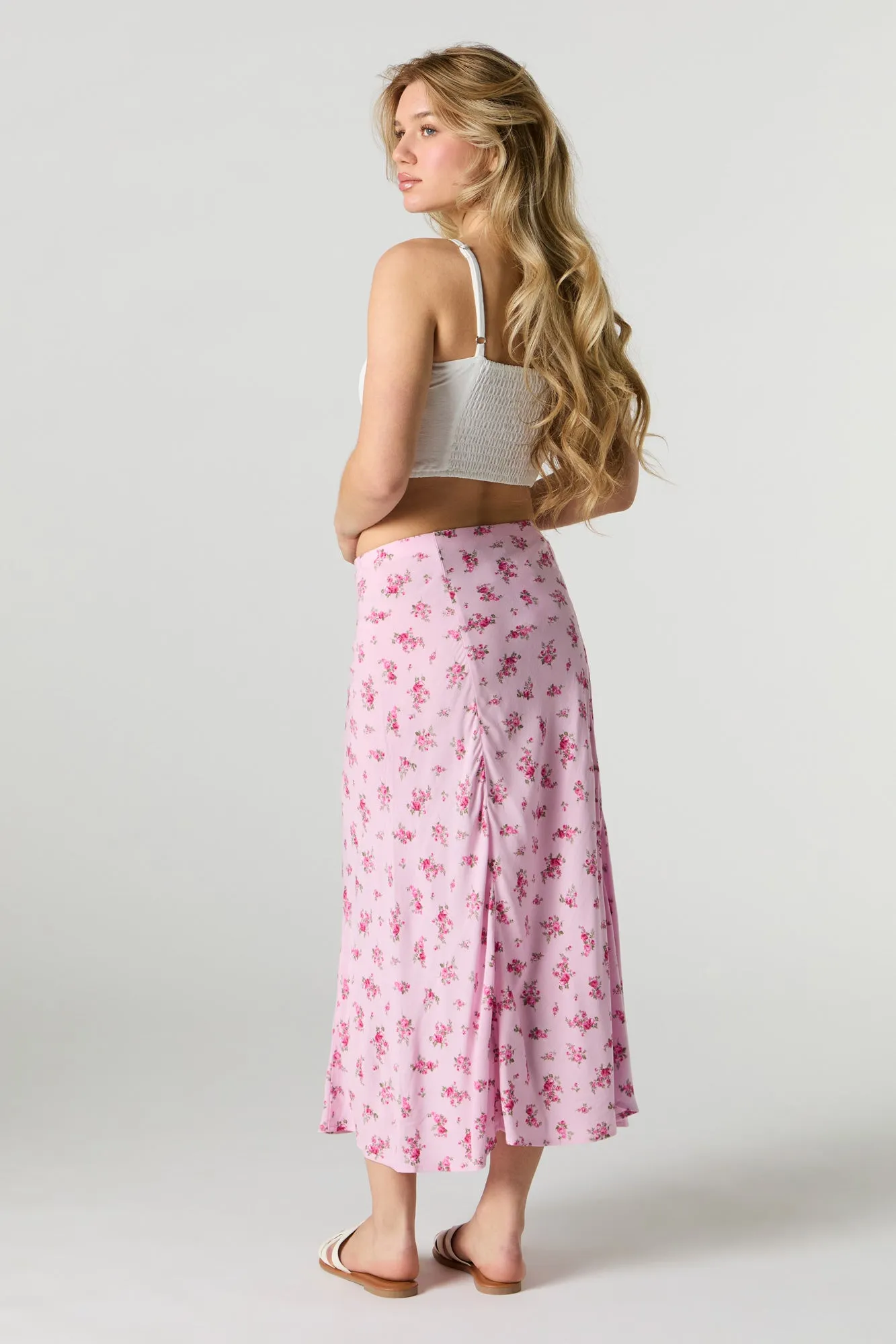 Jupe midi fleurie avec fente