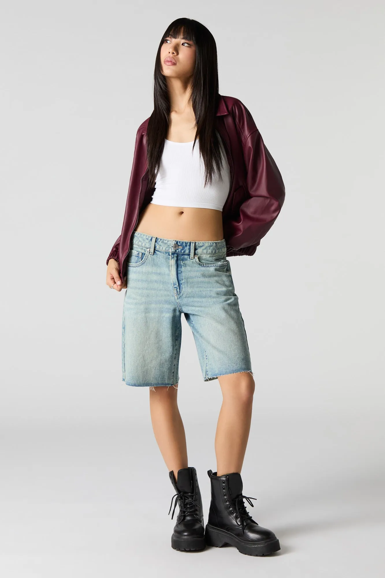 Medium Vintage Wash Slouchy Frayed Jort