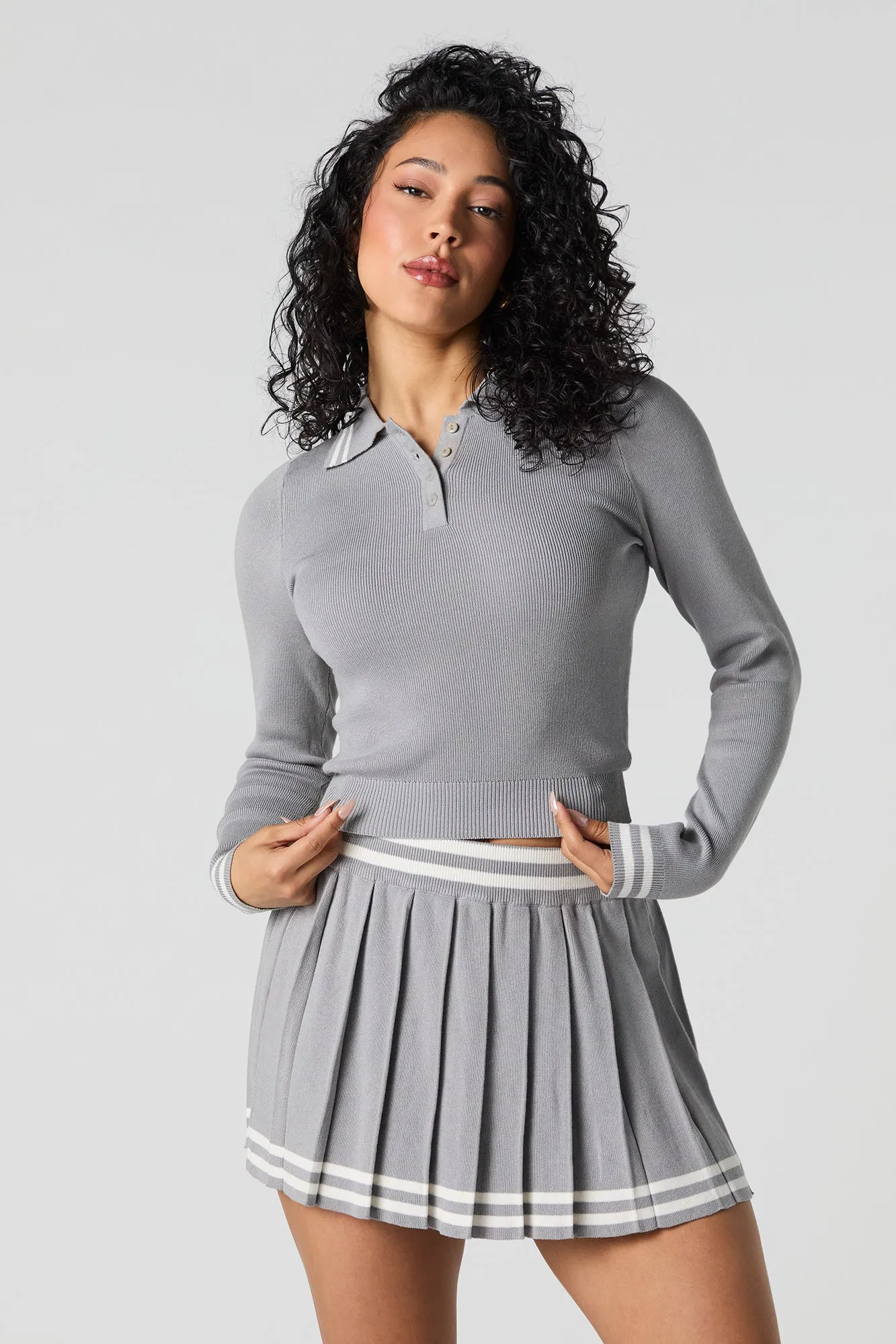 Minijupe plissée en tricot contrastant