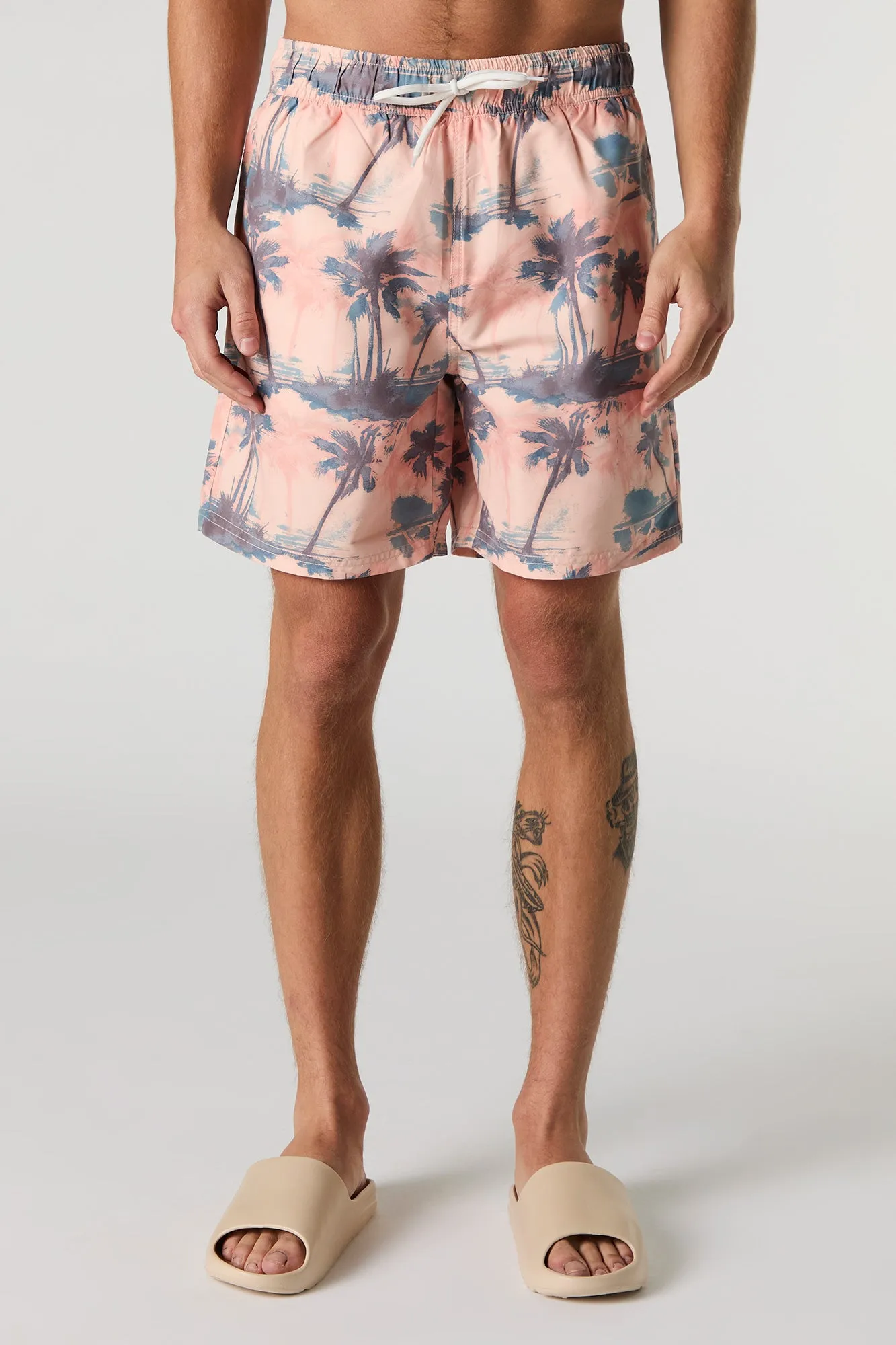 Short avec motif tropical à taille coulissante