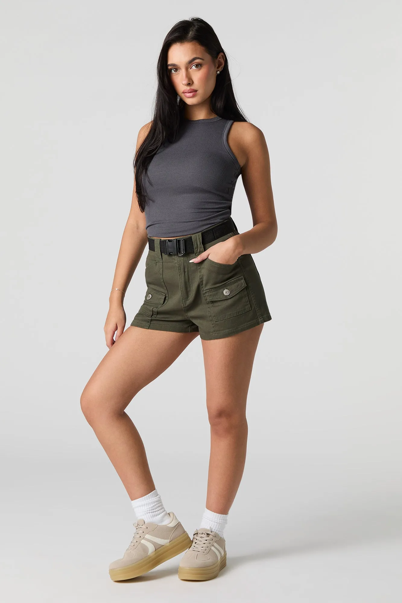 Short cargo avec ceinture