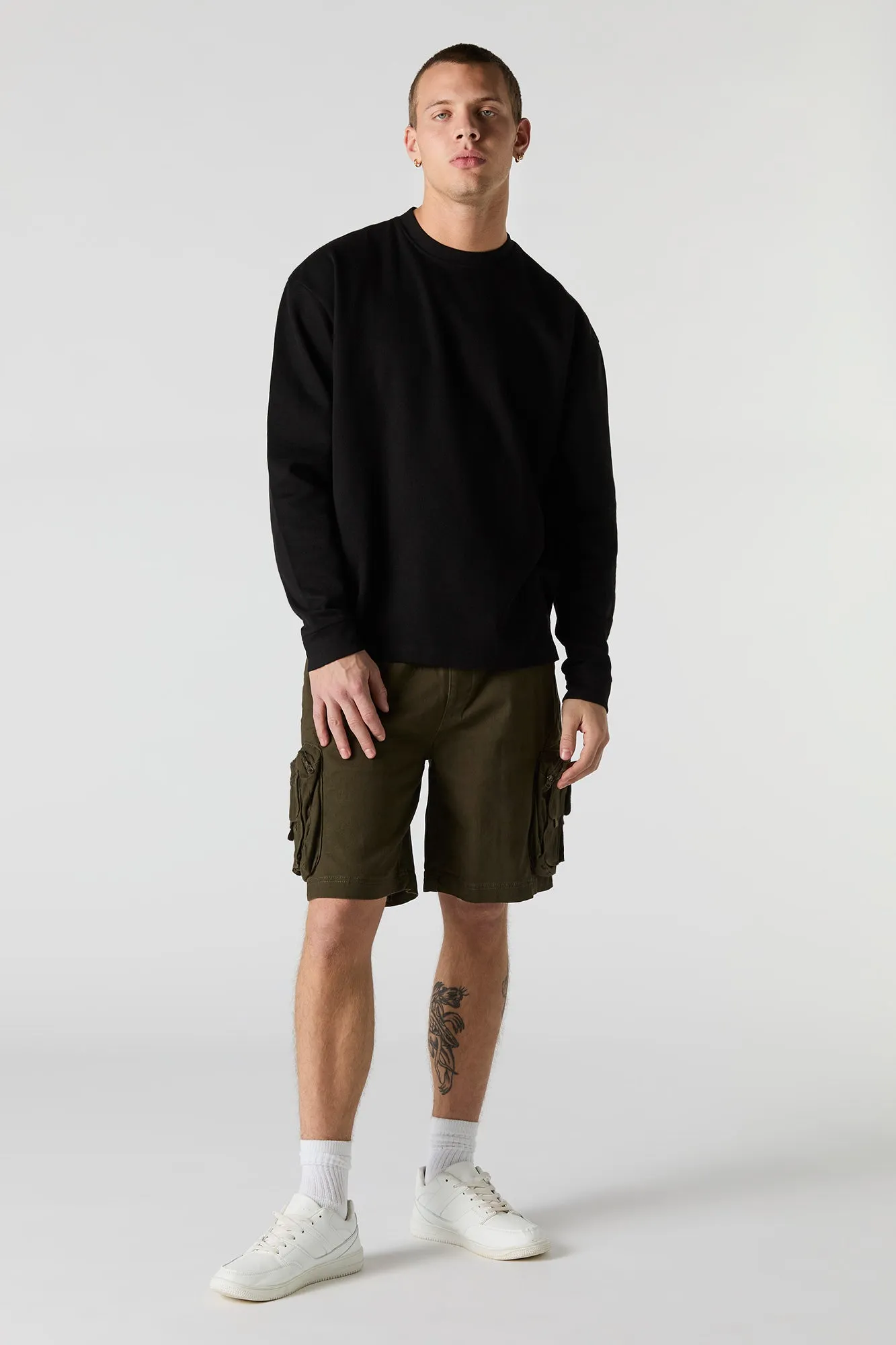 Short cargo avec poches multiples
