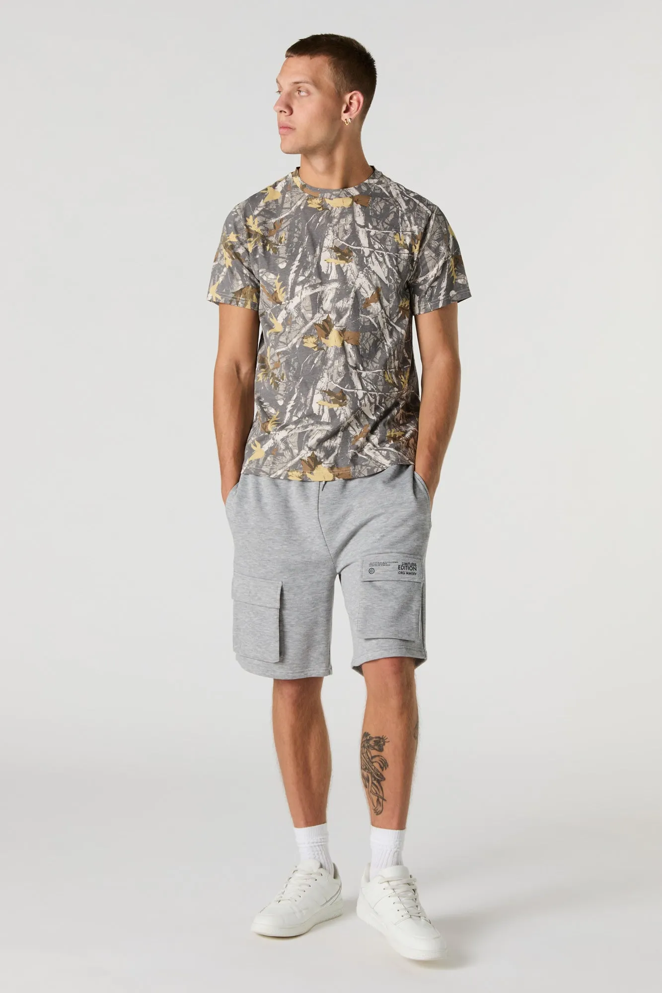 Short cargo en molleton à imprimé Limitless Edition