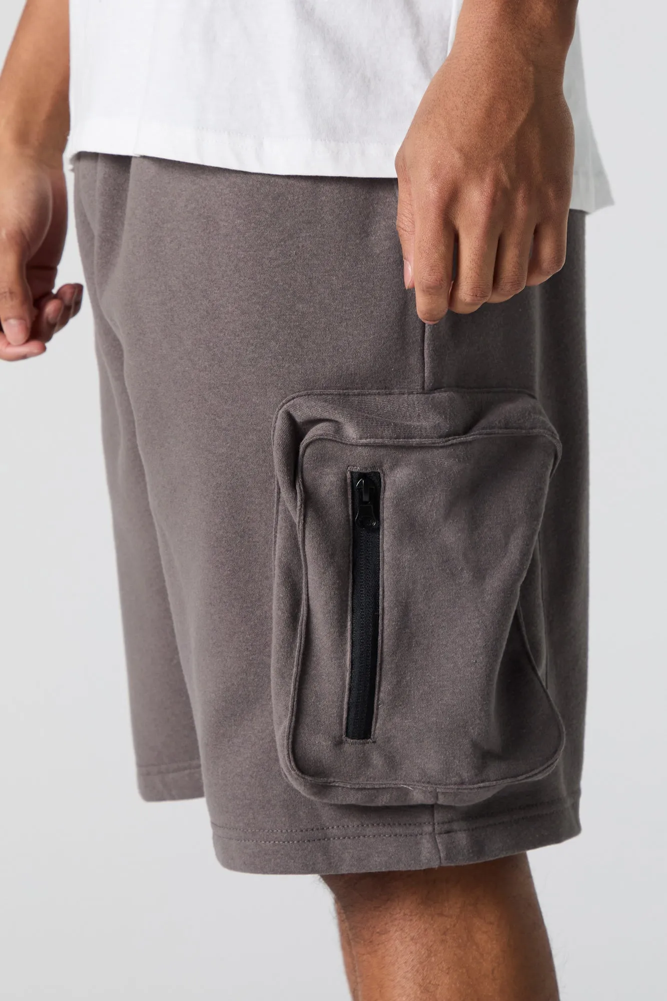 Short cargo long en molleton avec fermeture à glissière