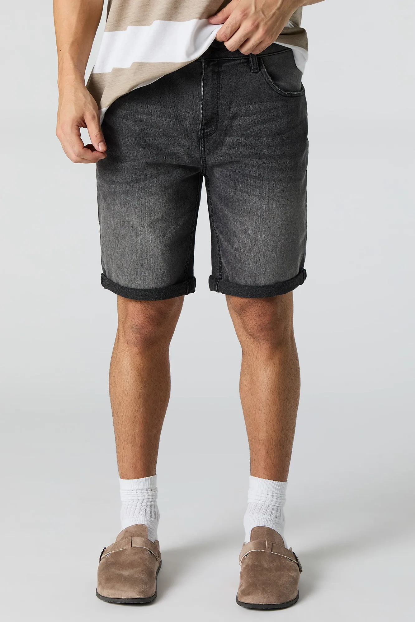 Short en denim extensible avec ourlet roulé