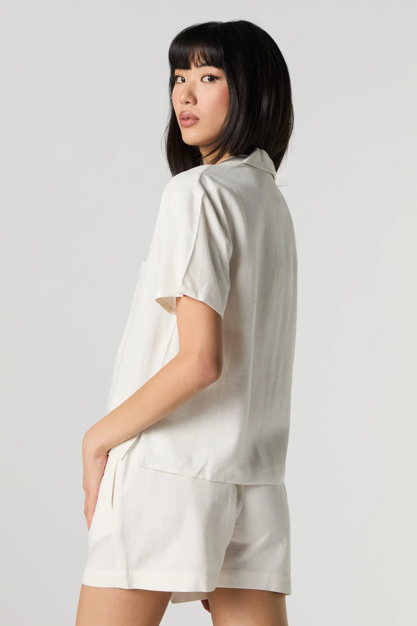 Short en mélange de lin à taille coulissante
