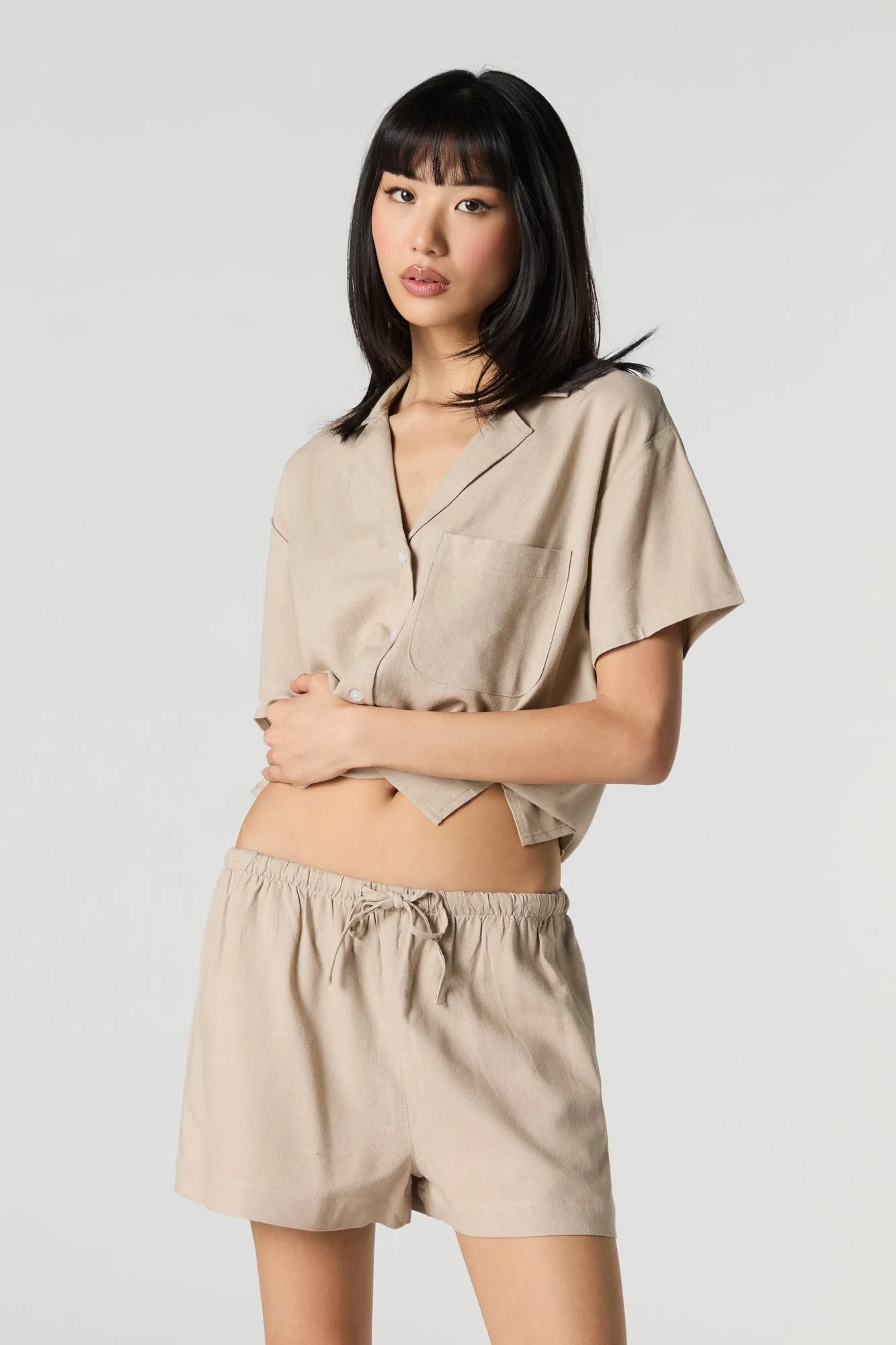 Short en mélange de lin à taille coulissante