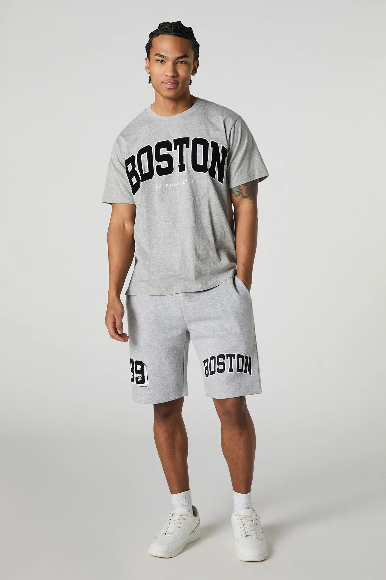 Short en molleton avec motif brodé Boston en chenille