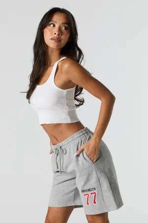 Short en molleton avec motif brodé