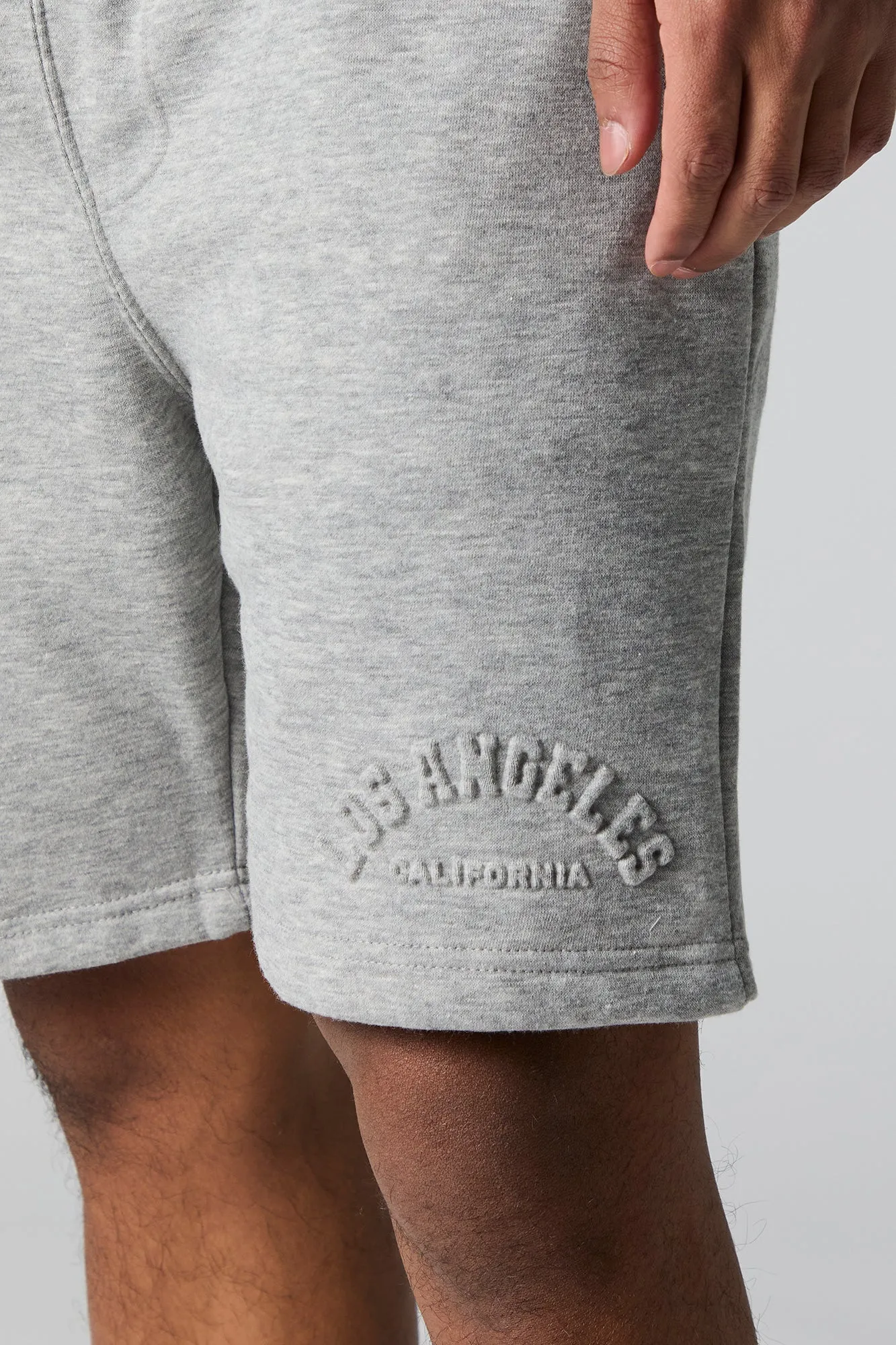 Short en molleton avec motif City embossé