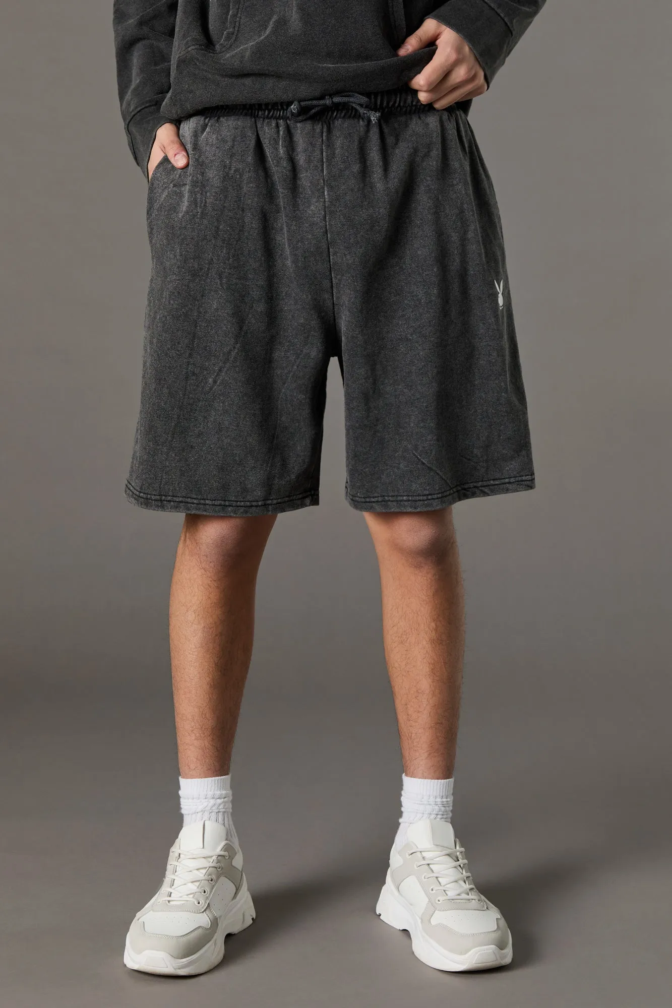 Short en molleton délavé avec imprimé Playboy High Density