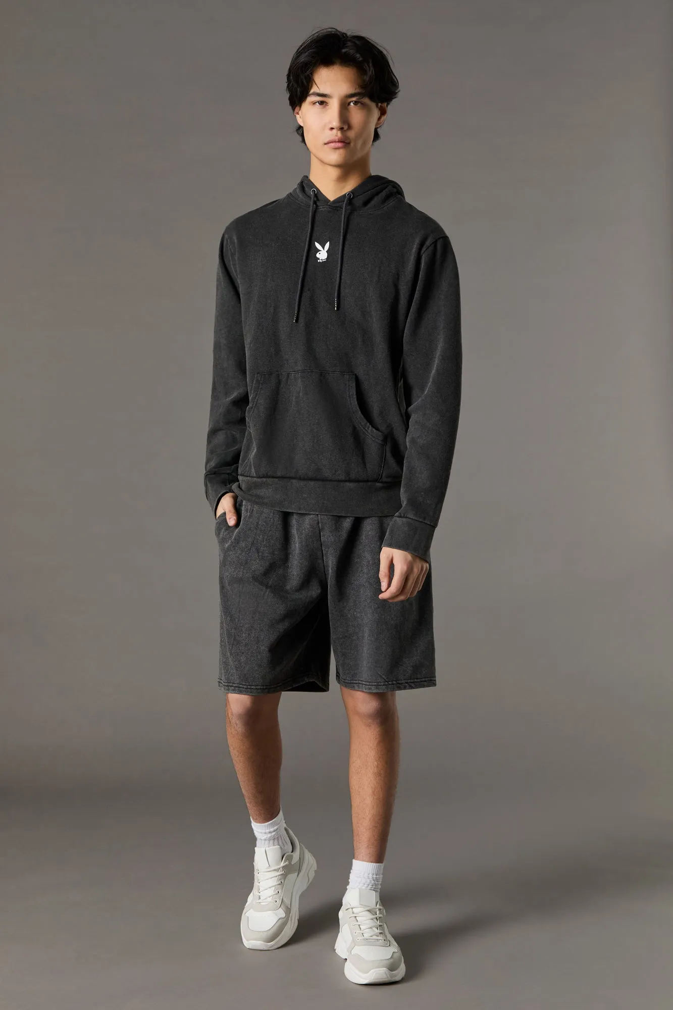 Short en molleton délavé avec imprimé Playboy High Density