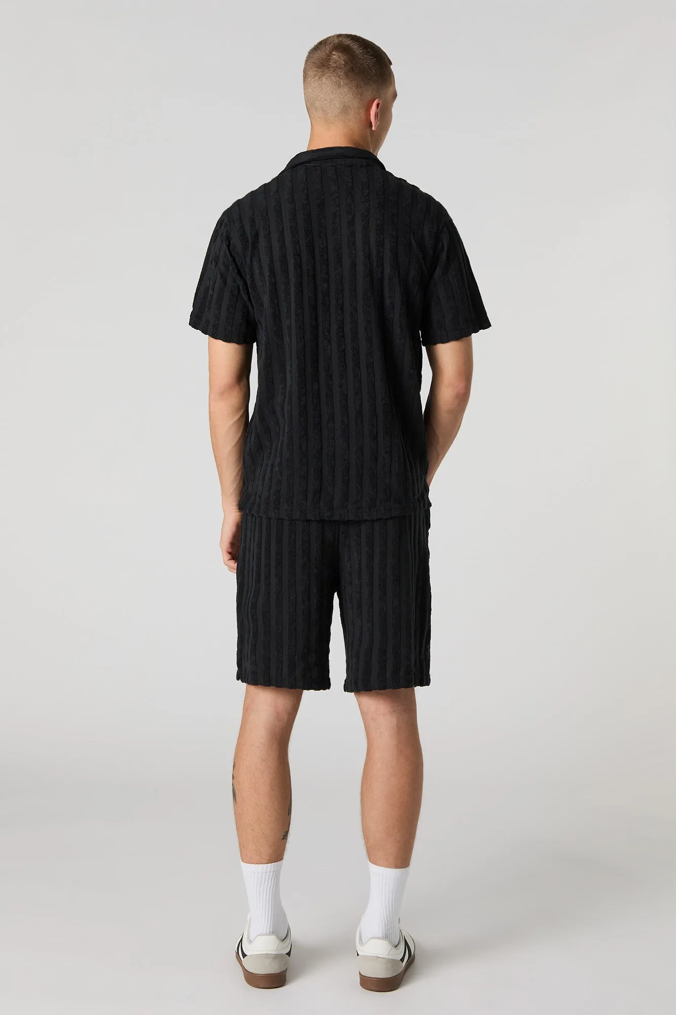 Short en tissu bouclé rayé à taille coulissante
