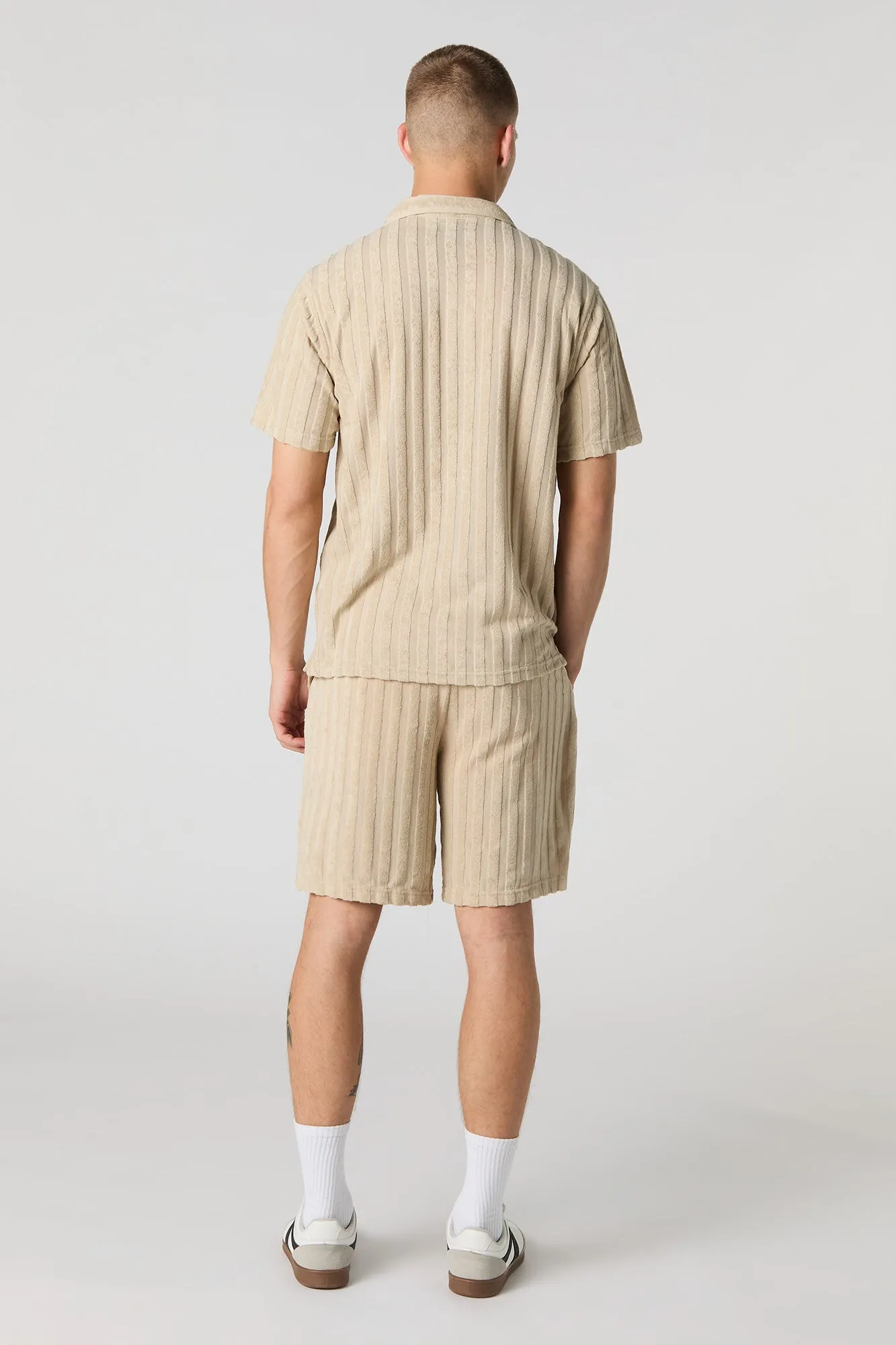 Short en tissu bouclé rayé à taille coulissante