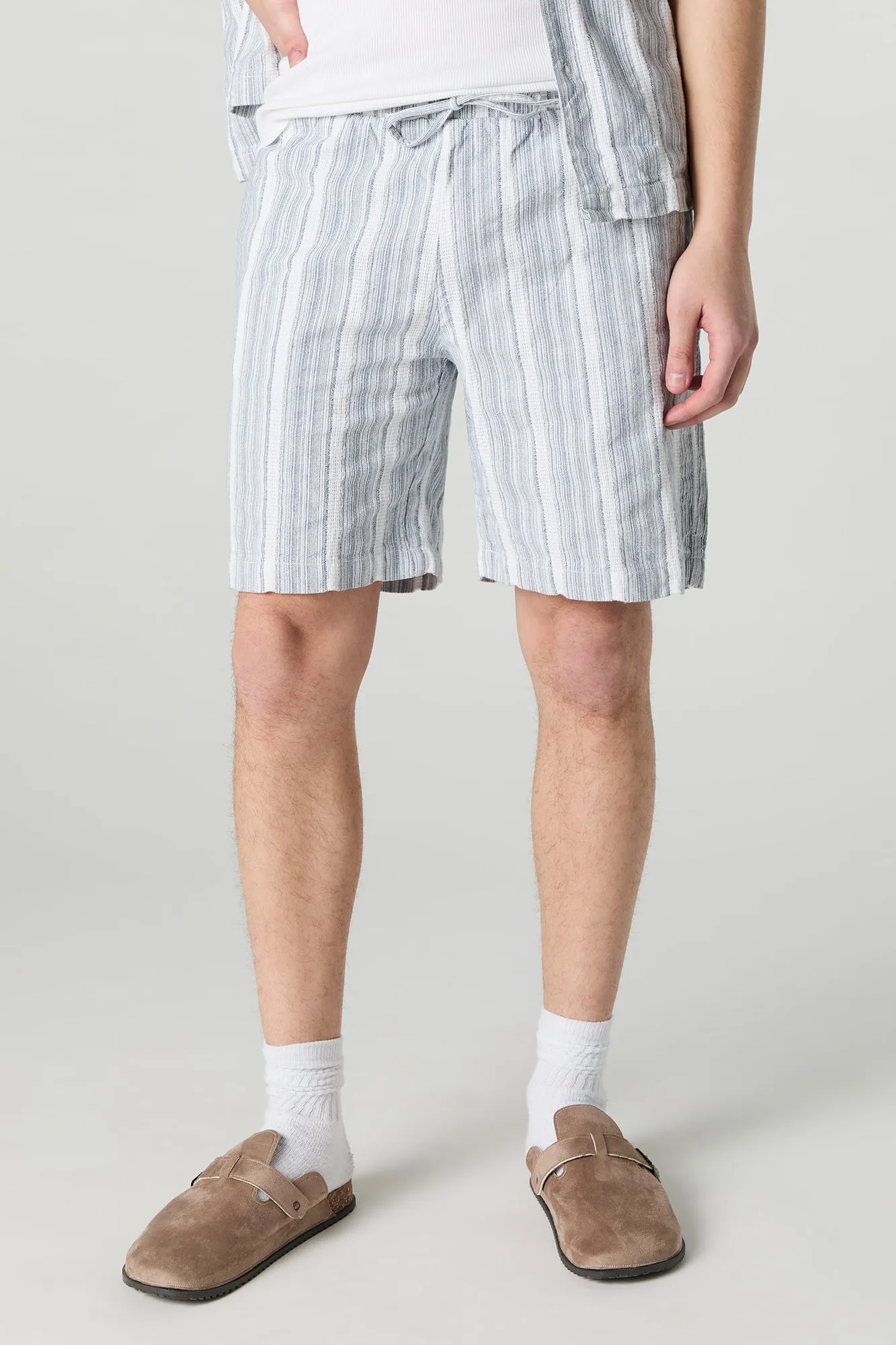 Short en tricot rayé à taille coulissante