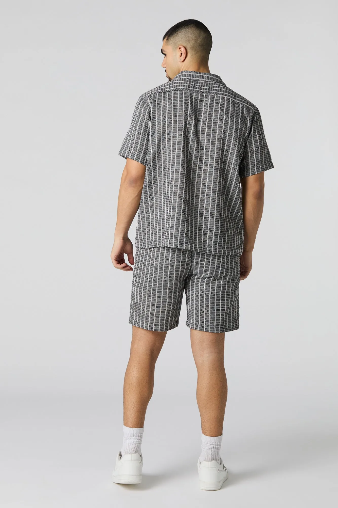 Short en tricot texturé rayé à taille coulissante