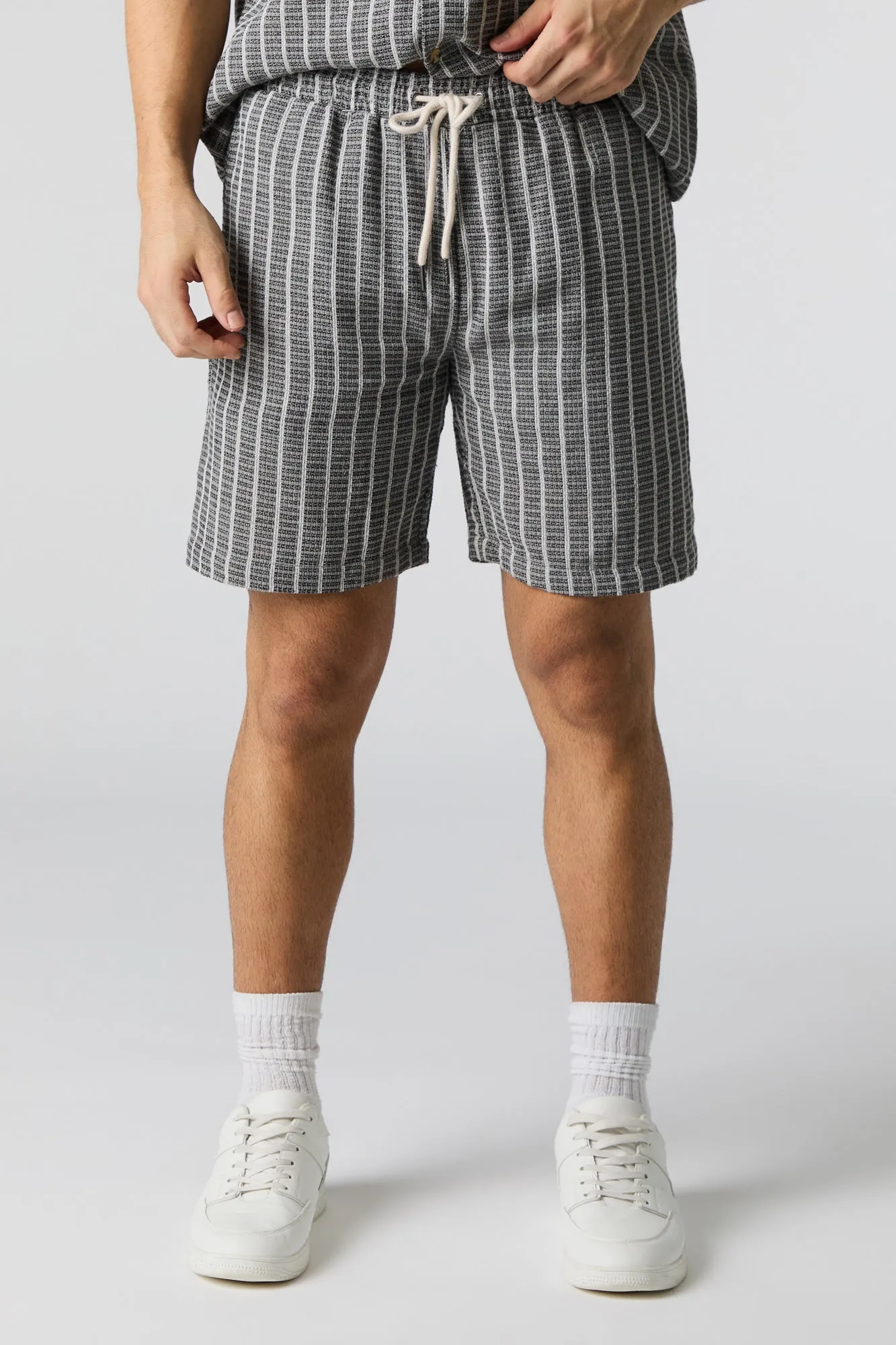 Short en tricot texturé rayé à taille coulissante