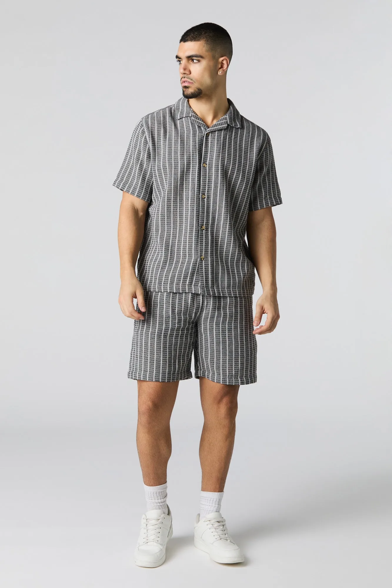 Short en tricot texturé rayé à taille coulissante