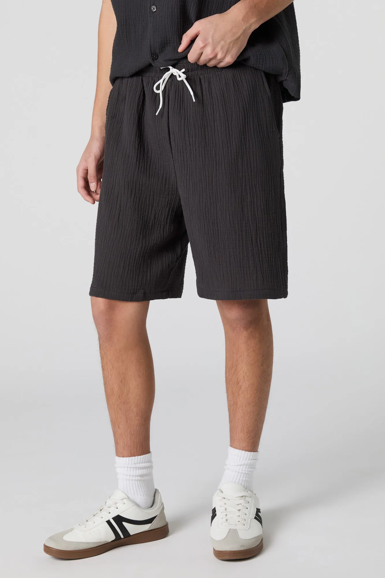 Short froissé à taille coulissante