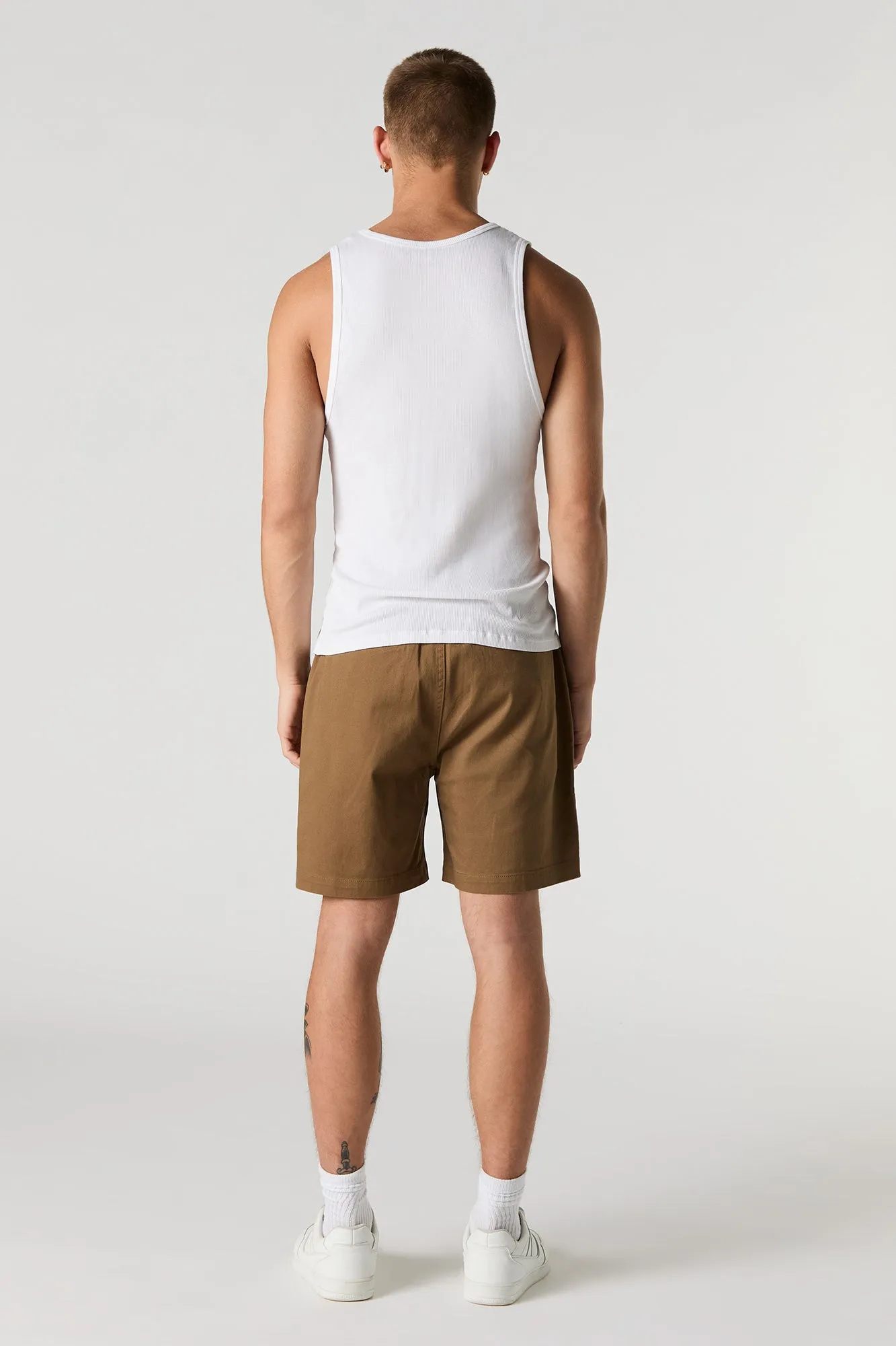 Short mi-long à taille coulissante