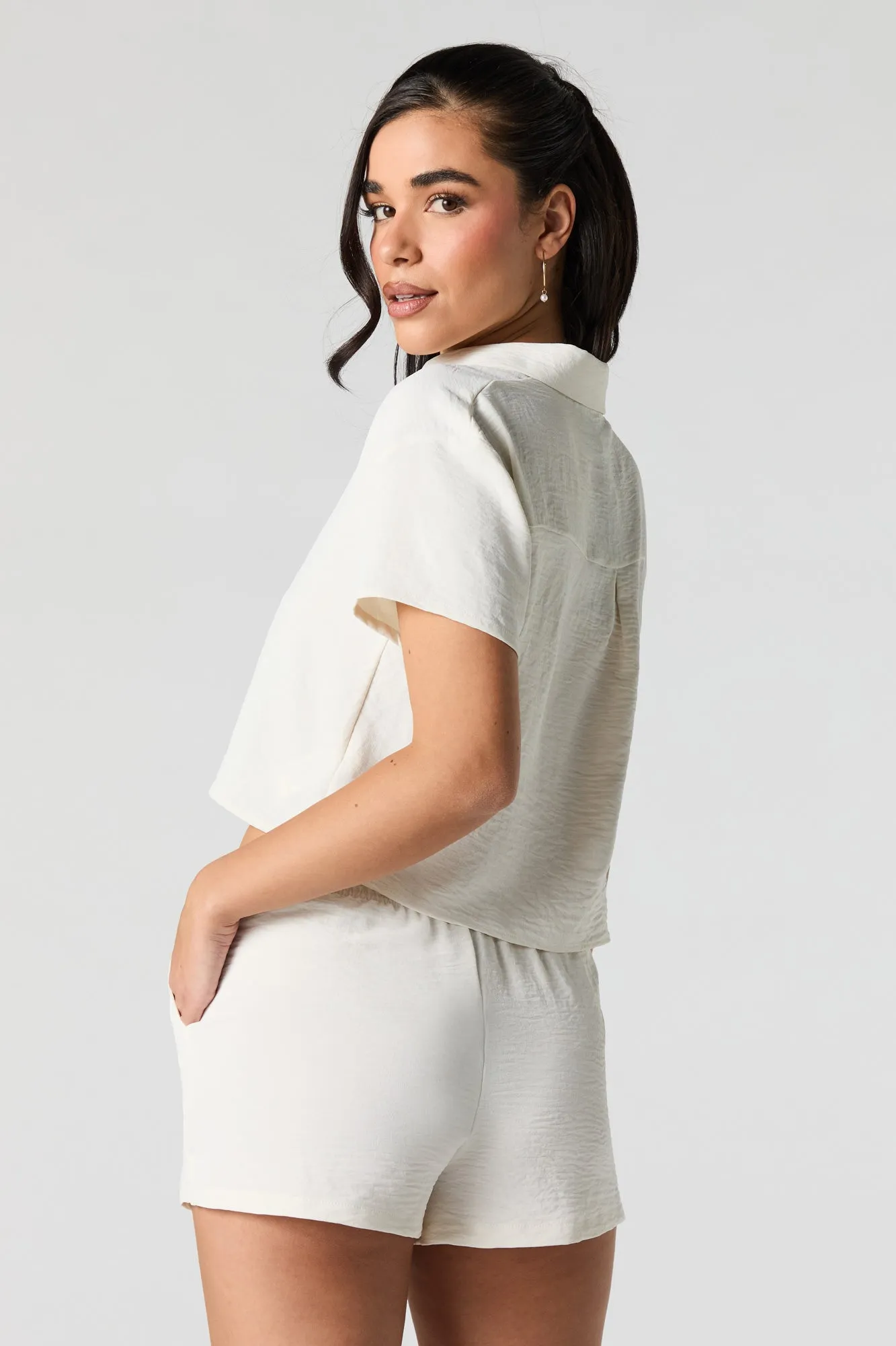 Short mi-taille avec taille coulissante
