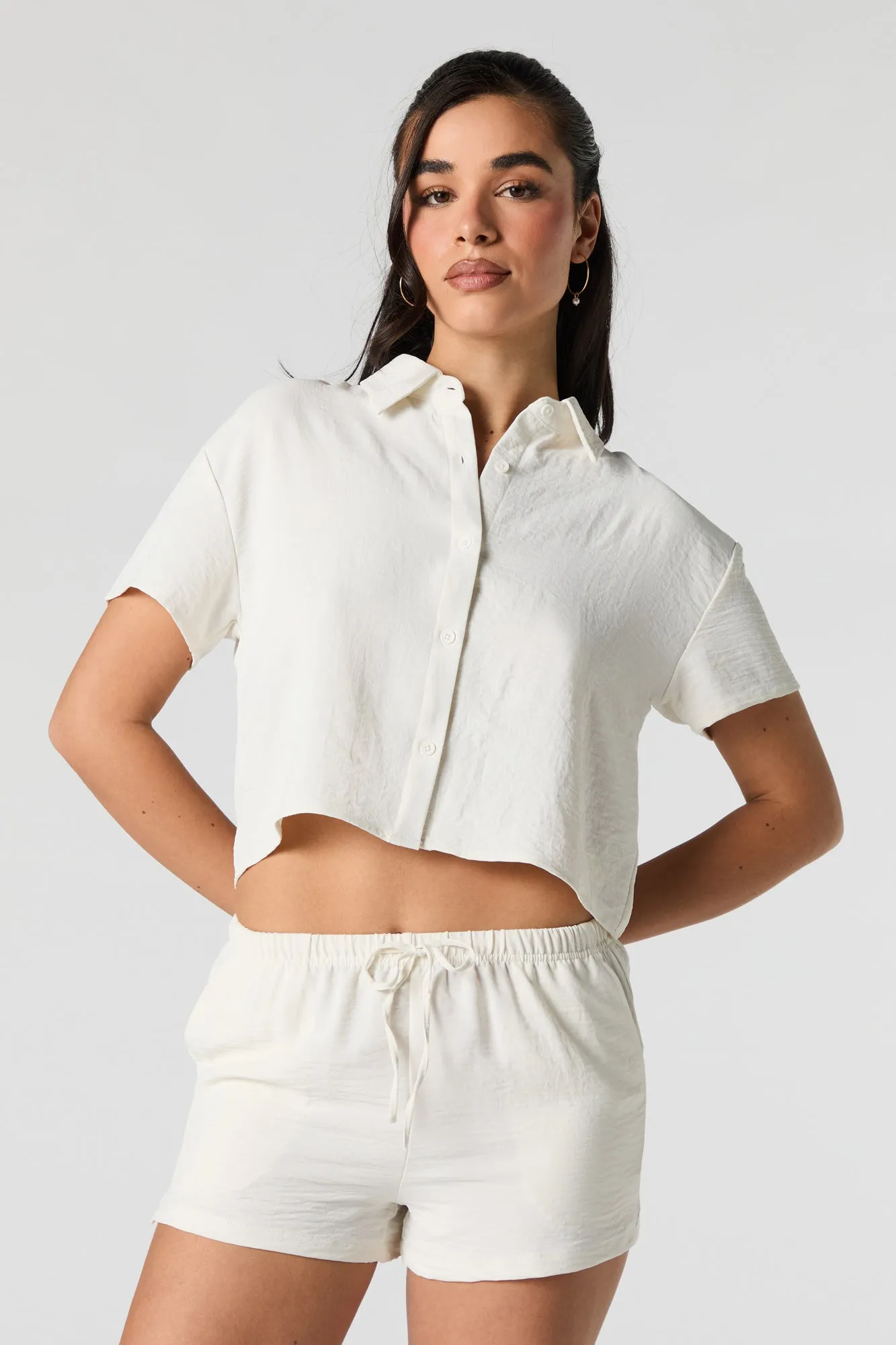 Short mi-taille avec taille coulissante