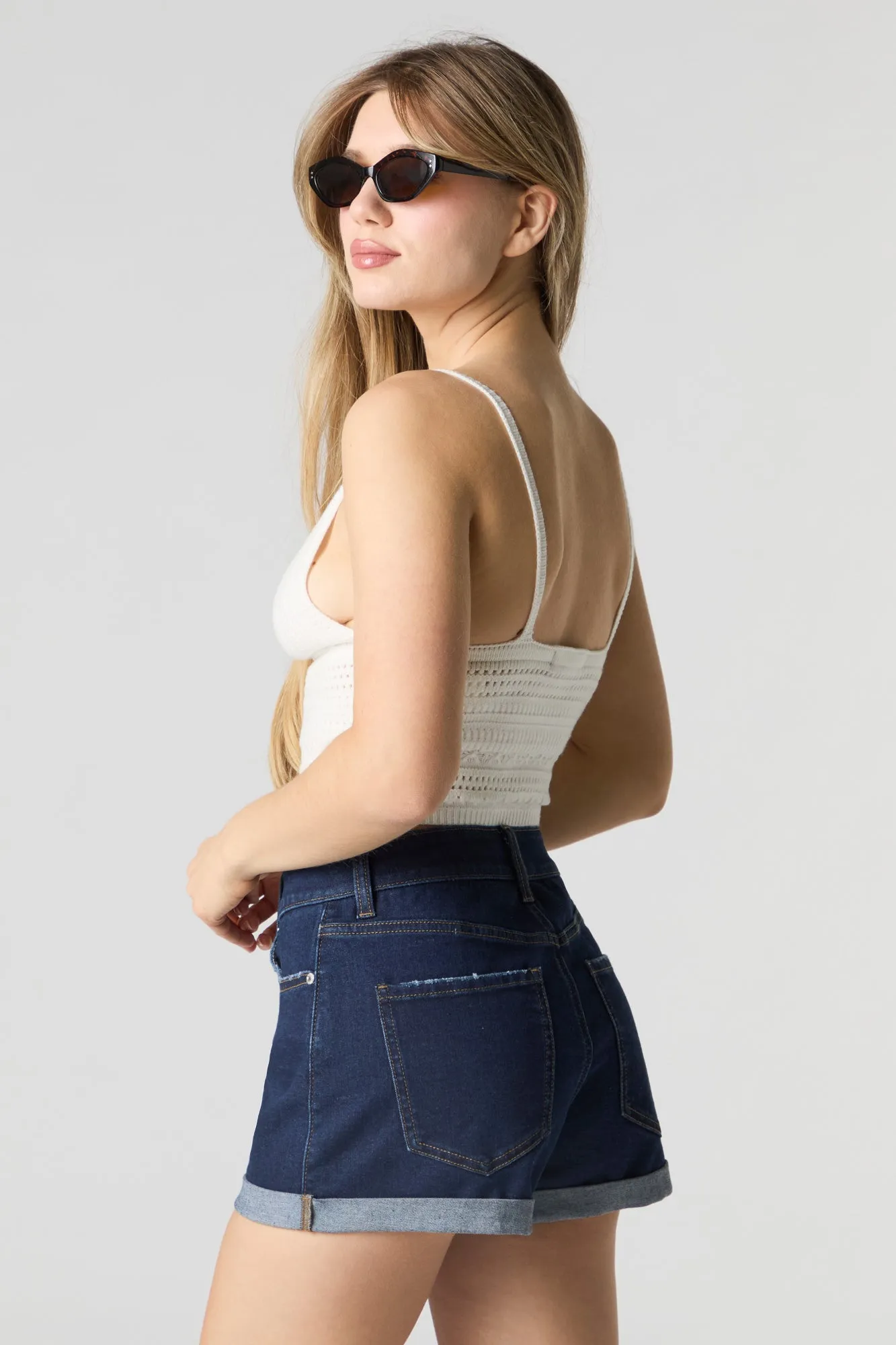 Short taille haute à revers roulé délavé rinsé