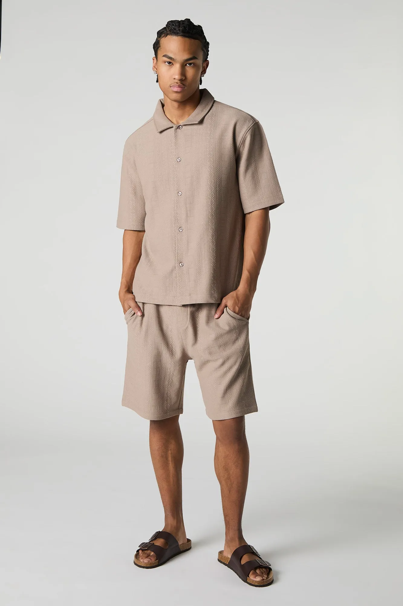 Short texturé à taille coulissante avec motif géométrique