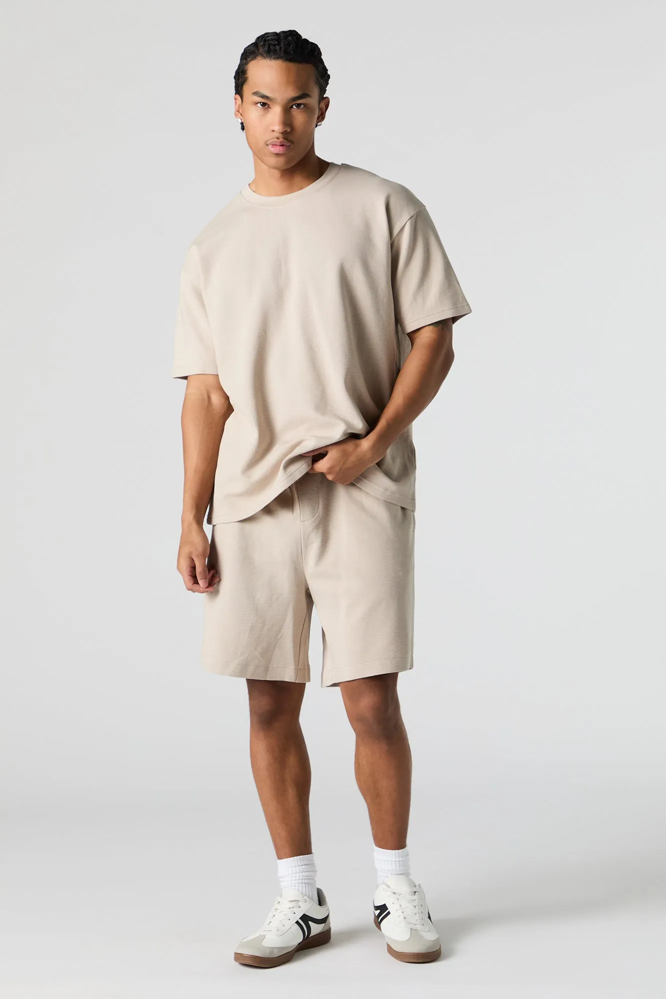 Short texturé à taille coulissante